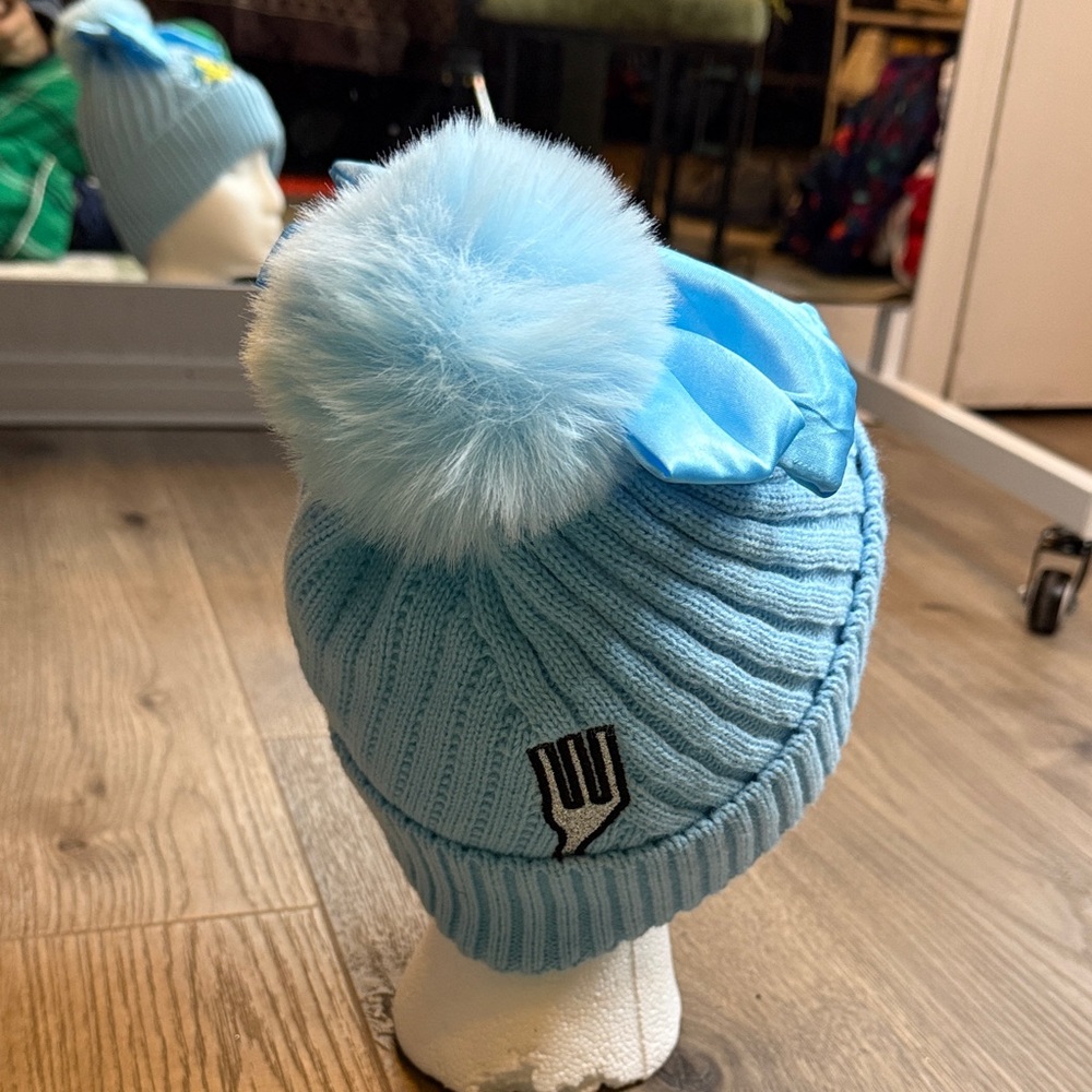 Disney Light Blue Kids Beanie with Bow and Cartoon Patch the little mermaid - Picture 3 of 5